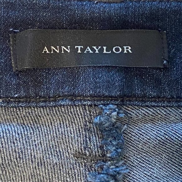 Ann Taylor Women's "The Super Skinny Modern Fit" Blue Jeans Size 2 - Picture 6 of 7